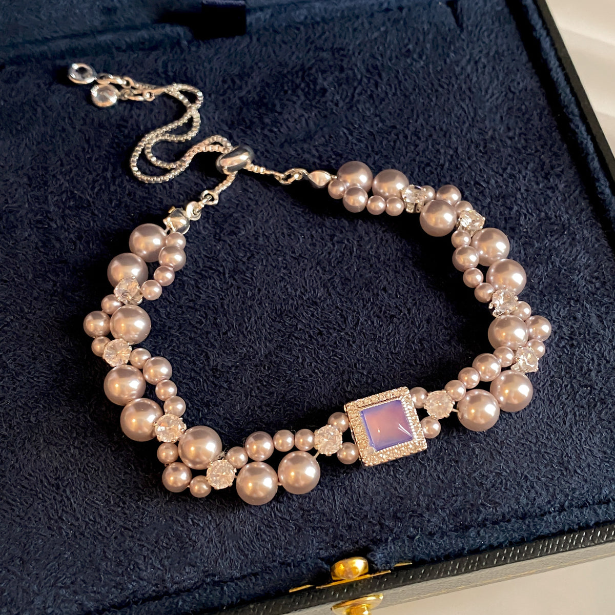 8eb1cf76bfeaf7c1873f36e19719660d